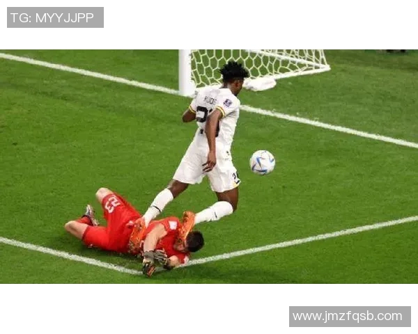 马卡接球被犯规&同时打到吉莱斯皮 太阳关键挑战成功&中圈跳球